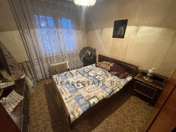 REAL SQUARE !! THREE-ROOM APARTMENT IN THRACIA NEXT TO AQUALAND!! FREE PARKING!!