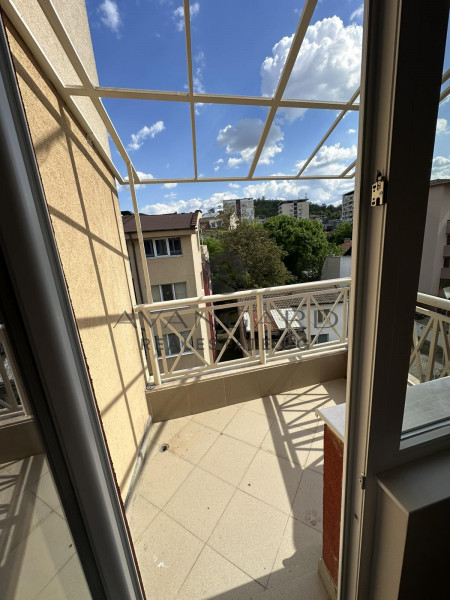 One -bedroom apartment with parking space / maraasha