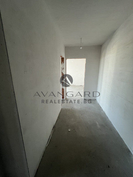 Three-room apartment / Karshiyaka