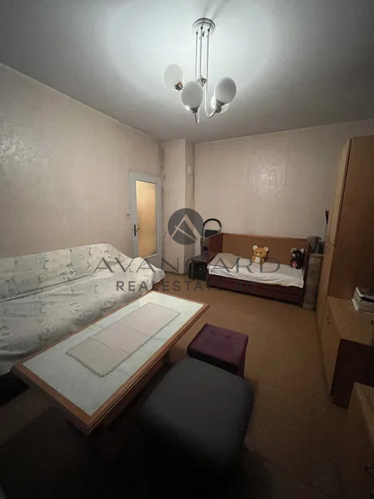 One-room apartment / Sunrise
