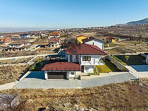 HOUSE WITH ACT 16 MARKOVO