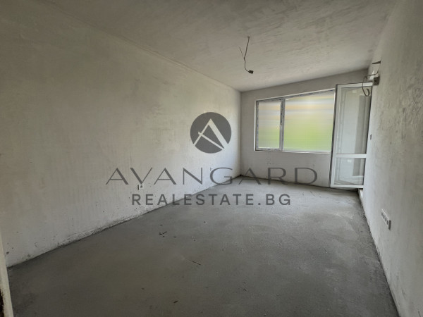 Barred one -bedroom in front of Act 16