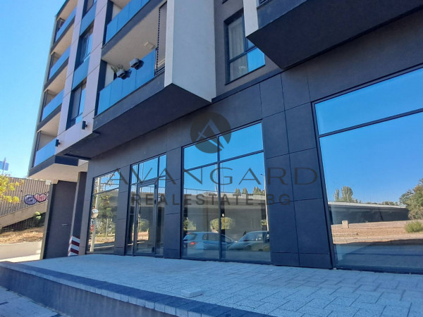 GROUND FLOOR STORE! EXCELLENT LOCATION!