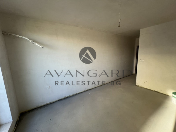 BEFORE ACT 16! Three-room Ostromila