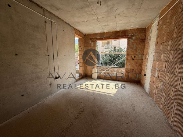 Three bedroom with Act 14! Referees!