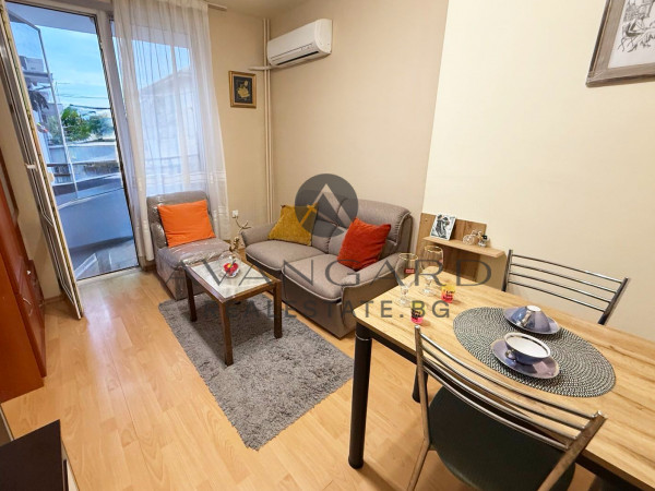 ДВУСТАЕН ОБЗАВЕДЕН! МАРАША!