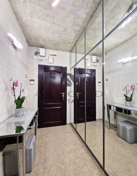Three -bedroom Thrace