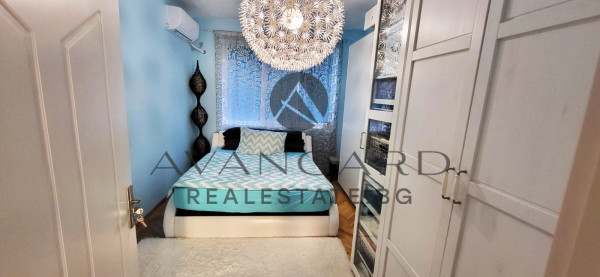 ЦЕНТРАЛНА ГАРА! ТРИСТАЕН ОБЗАВЕДЕН!