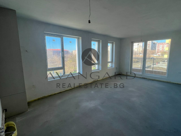 ПРЕД АКТ 16! Тристаен Остромила