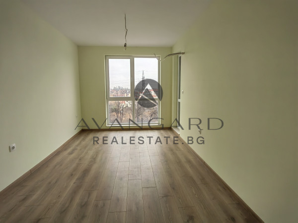 BARGAIN!!! NEW THREE-ROOM SMYRNIAN !!!