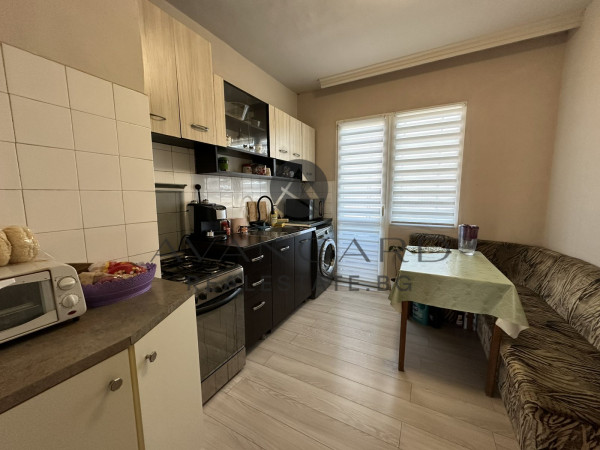 A three -bedroom furnished! Real square footage! Komatevo!