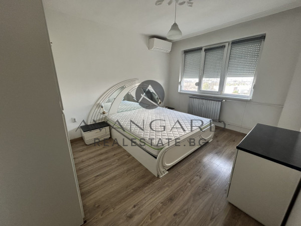 Benefit! Two -bedroom real square footage