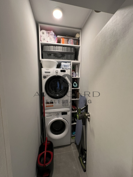 LUXURIOUSLY FURNISHED TWO-ROOM APARTMENT