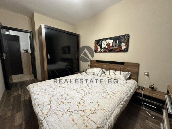 Two -bedroom/communicative place/south!