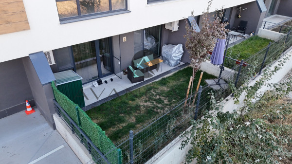 LUXURIOUSLY FURNISHED TWO-ROOM APARTMENT
