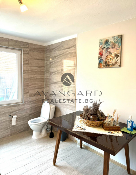 Two -storey house with a yard in the village of Kalekovets!