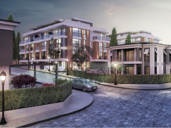 HOUSE WITH 200 SQ.M. COURTYARD AND 2 PARKING SPACES / MARKOVO