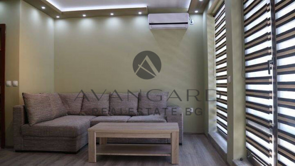 One bedroom with parking space in the price!