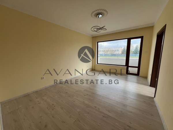 RENOVATED THREE-ROOM THRACIA