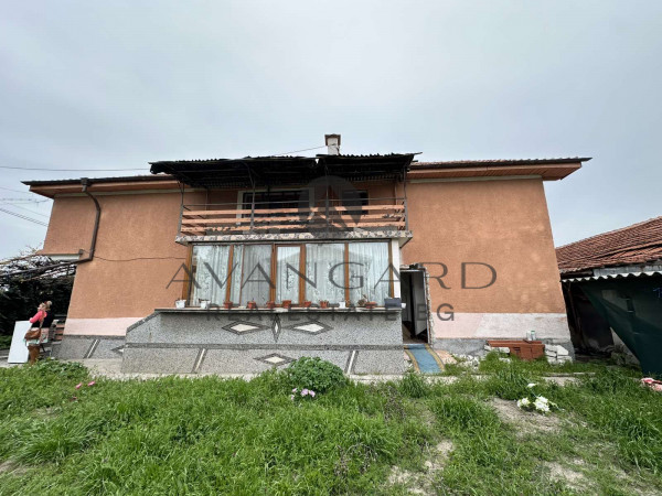 Separate house in the village of Kalekovets!