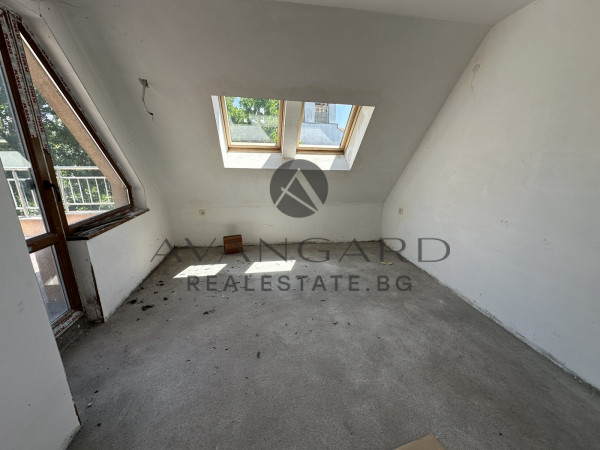 ТРИСТАЕН АПАРТАМЕНТ С АКТ 16!