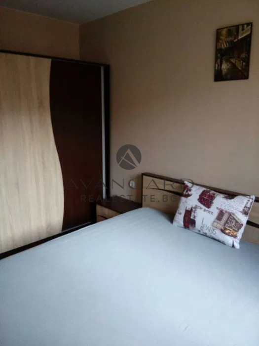 Three -bedroom furnished / Kyuchuk Paris