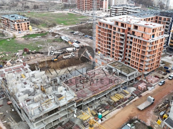 Two-room apartment in front of act 14