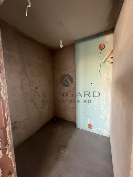 Тристаен апартамент / Кършияка