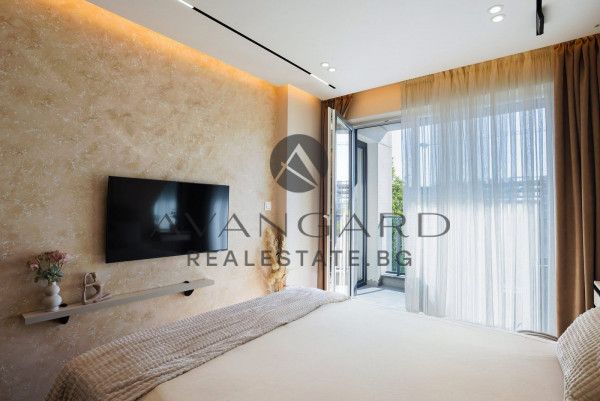 Луксозен двустаен Остромила