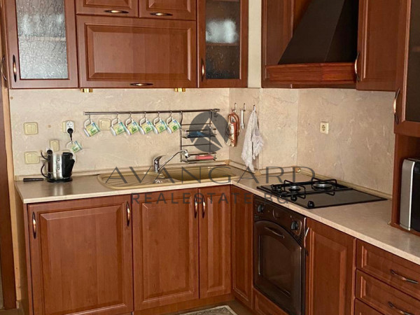 Four bedroom THURSDAY MARKET