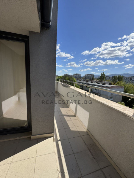 Act 16! Furnished two -bedroom Park Studenets