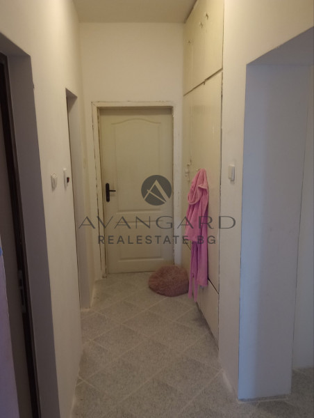 Top location! Two -bedroom apartment tet