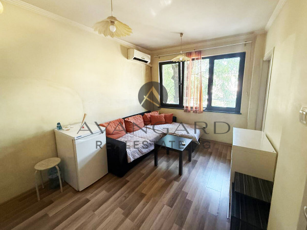 ДВУСТАЕН ОБЗАВЕДЕН! ЦЕНТЪР!