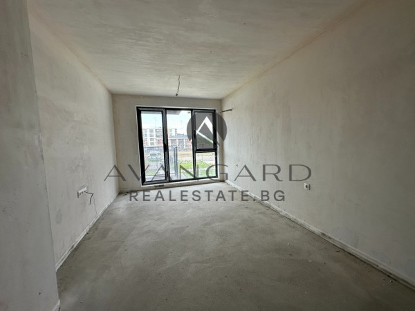 TWO-ROOM ACT 16 SMYRNENSKI
