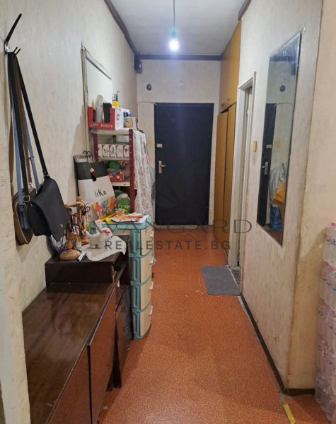 THREE-ROOM APARTMENT! THRACIA!