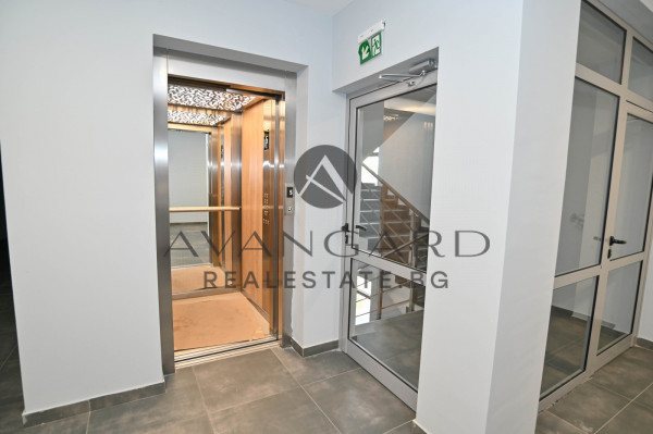 Three bedroom to Mall Plovdiv!