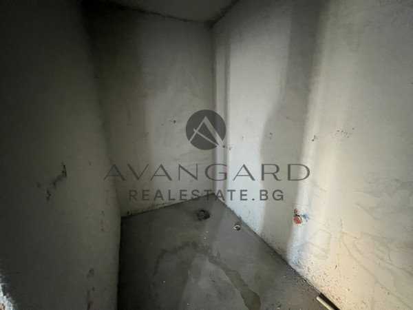 BEFORE ACT 16! Three-room Ostromila