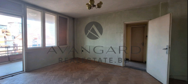 Two -bedroom apartment with garage / kamenitsa 1