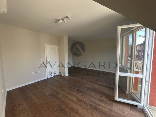 One -bedroom apartment with parking space / maraasha