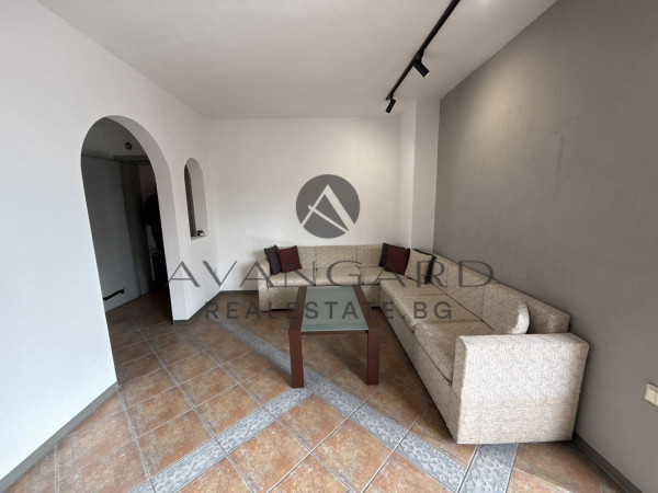 A three -bedroom furnished! Karshiyaka!