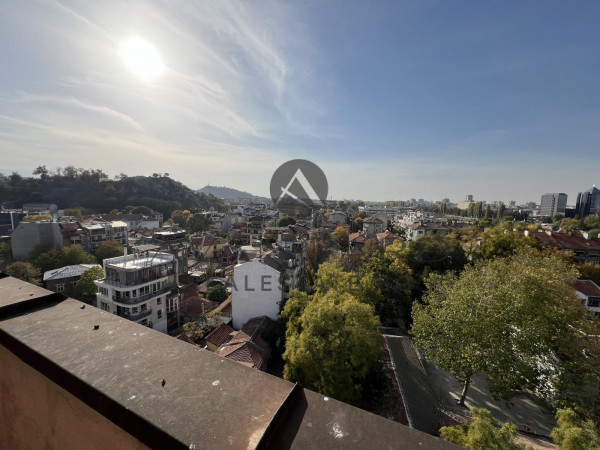 MULTI-ROOM CENTER/ Water Palace