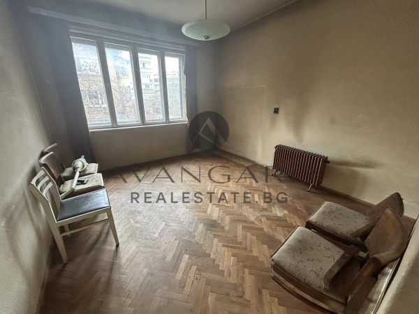 A three -bedroom with a parking space military hospital