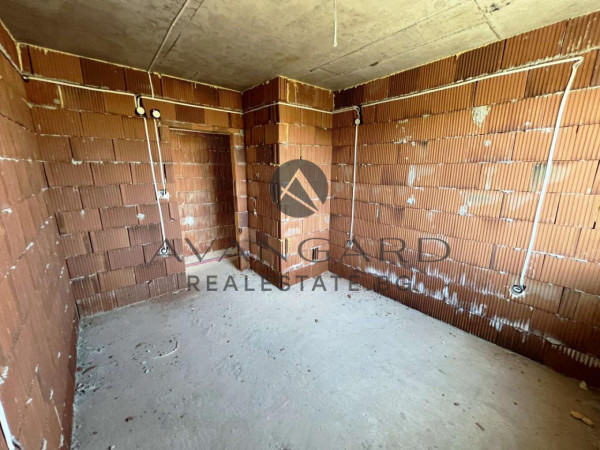 ACT 14! TWO BEDROOM WITH YARD! NEW BUILDING