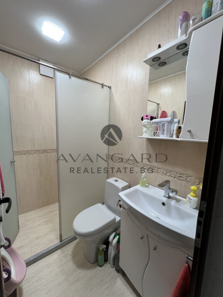 Fully furnished two bedroom to the fair!