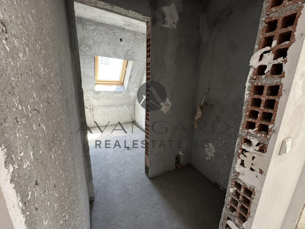 ТРИСТАЕН АПАРТАМЕНТ С АКТ 16!