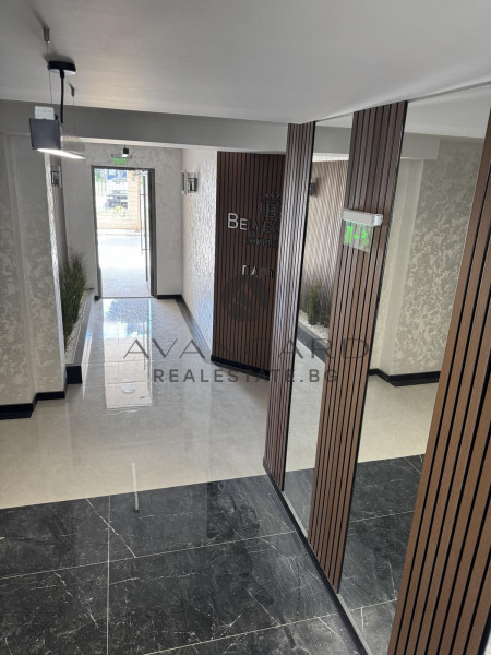 A spacious three bedroom in a luxury building with Act 16