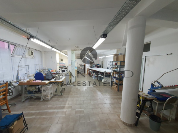 COMMERCIAL PREMISES/CELEBRATION