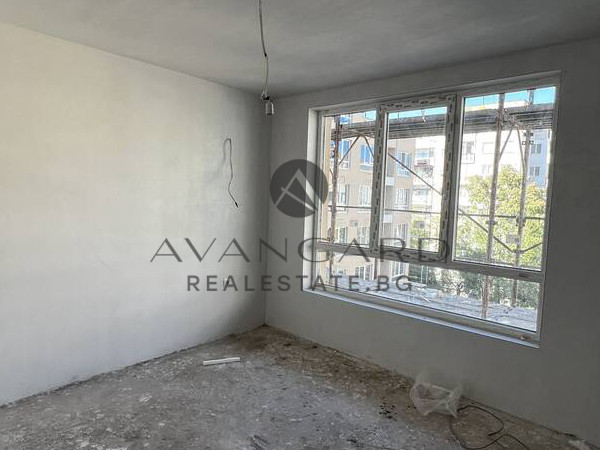 ТРИСТАЕН АПАРТАМЕНТ С АКТ 14 / КЮЧУК ПАРИЖ