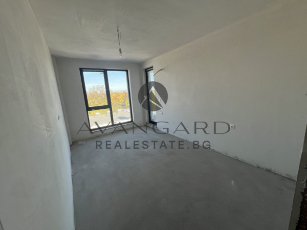 Тристаен апартамент / Кършияка