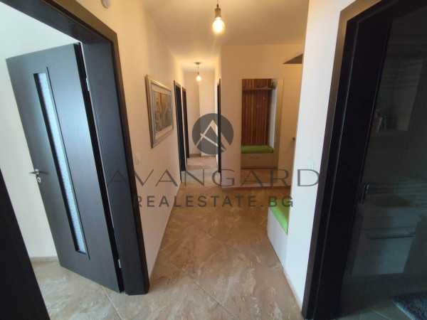 A multi -bedroom apartment with two parking spaces in the price!